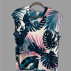 NWOT women’s Worthington sleeveless top size M